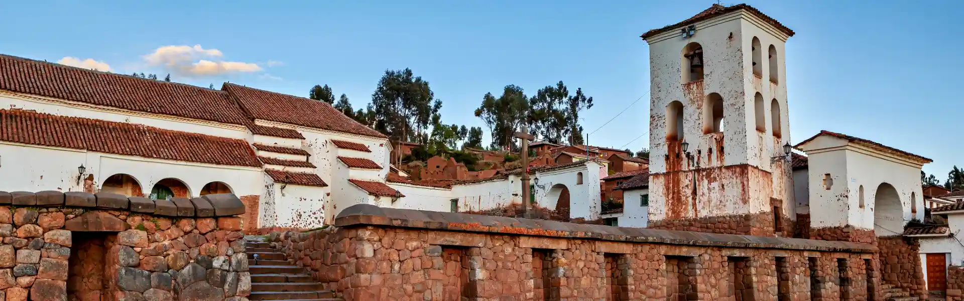 Plaza Central de Chinchero | Cocatambo