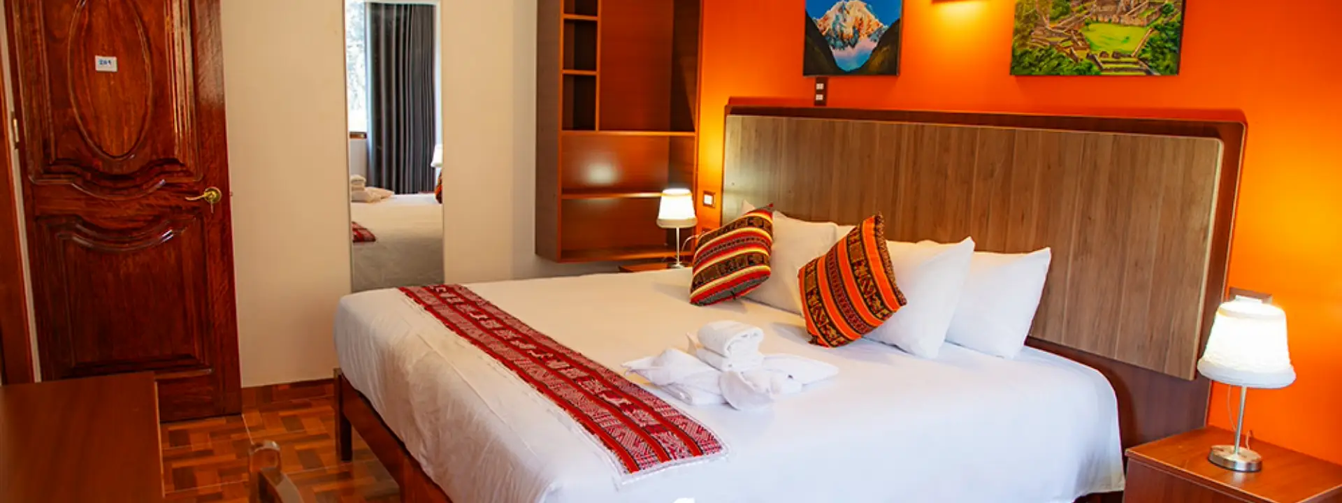 Habitación King| Cocatambo Hotel