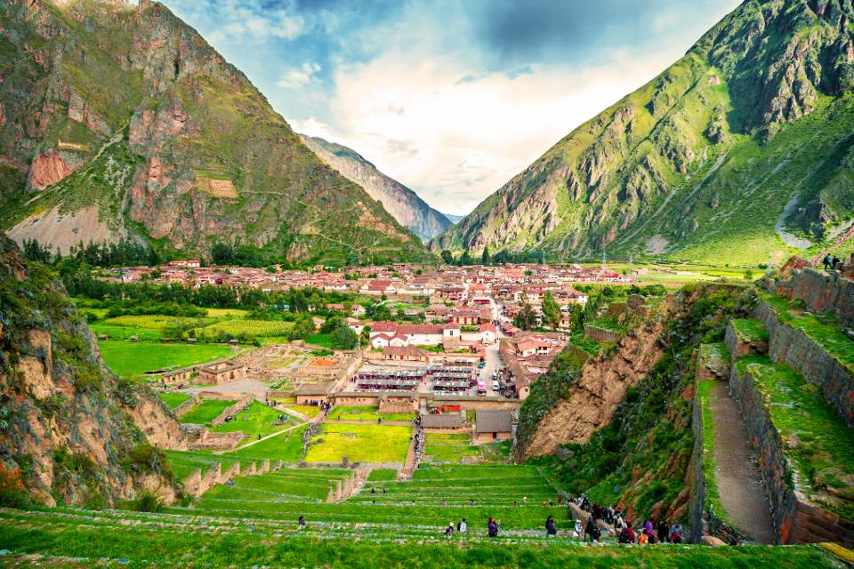 Vista panorámica de Ollantaytambo | Cocatambo