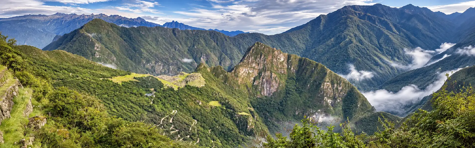 Machu Picchu entre la niebla | Cocatambo