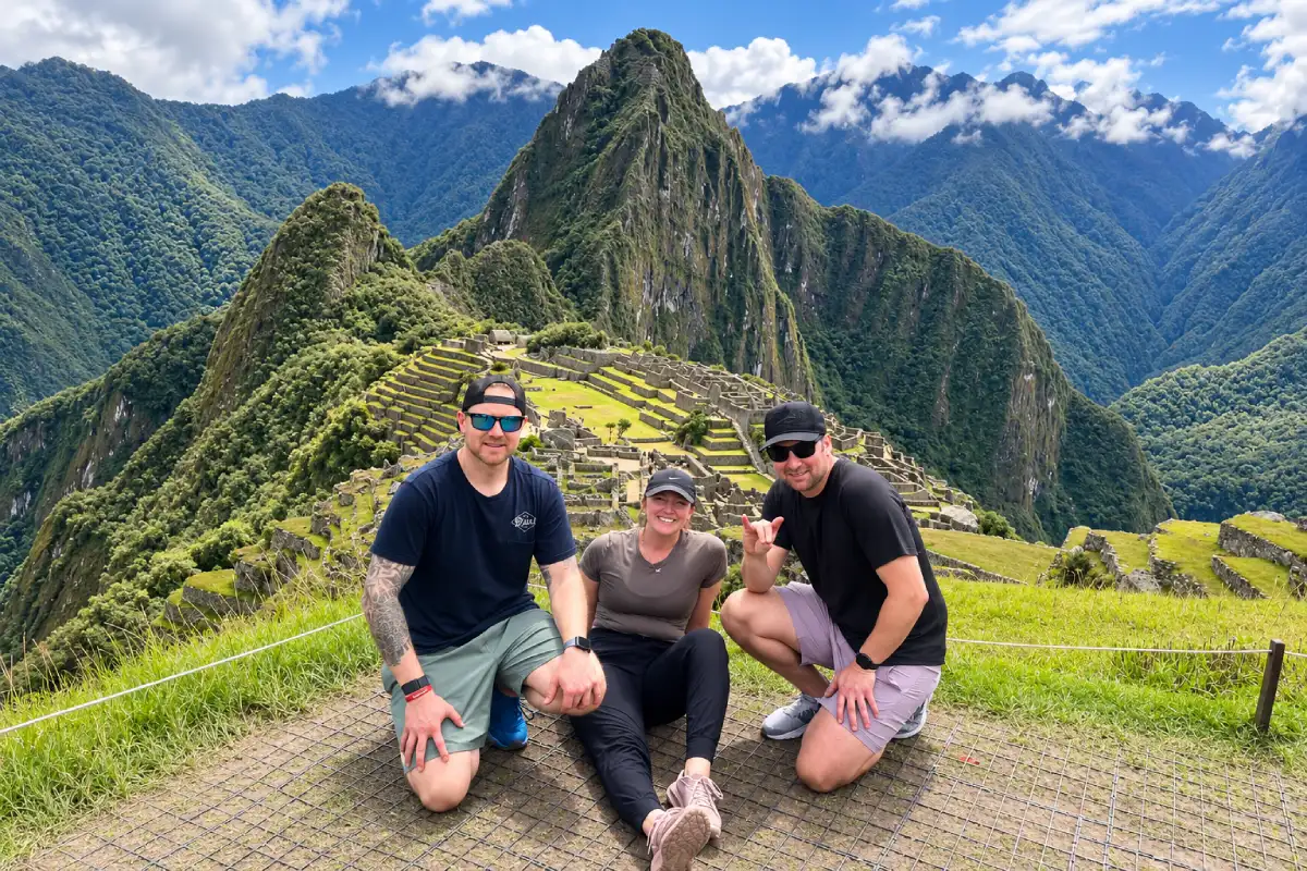 Viajeros en Machu Picchu | Cocatambo