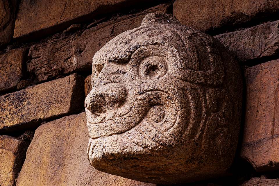 Cabeza clava de Chavín | Cocatambo