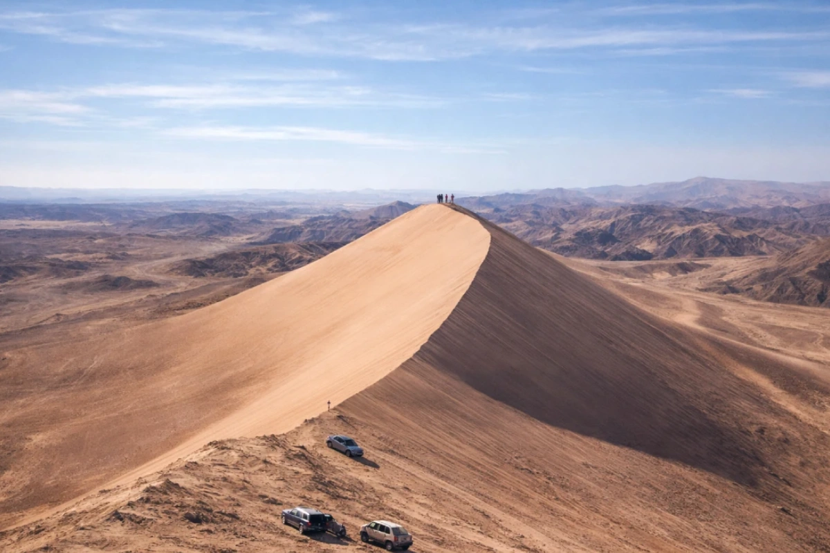 Duna Grande (Cerro Marcha), cerca de Nazca: un spot ideal para sandboard y tours 4x4.