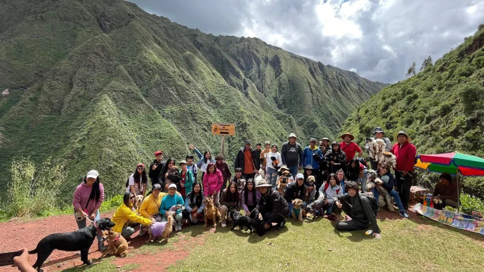 El mirador que se encuentra a la mitad de la caminata a la catarata Poc Poc