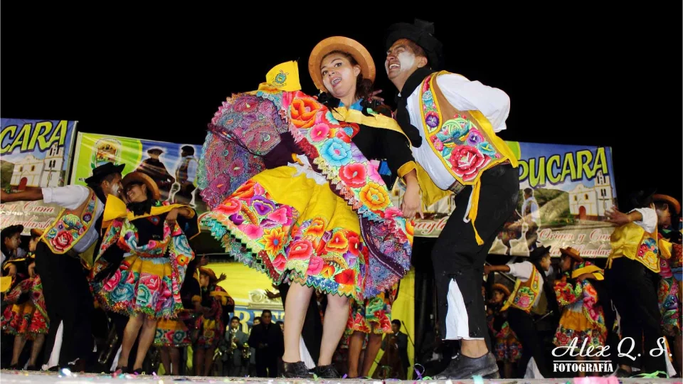 Bailarines de Huayno