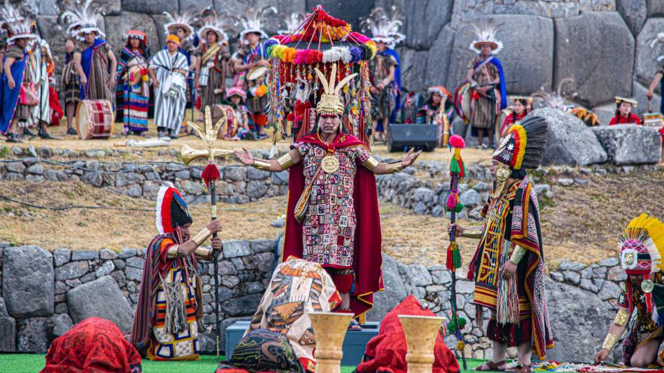 La escenificacion del Inti raymi en Cusco