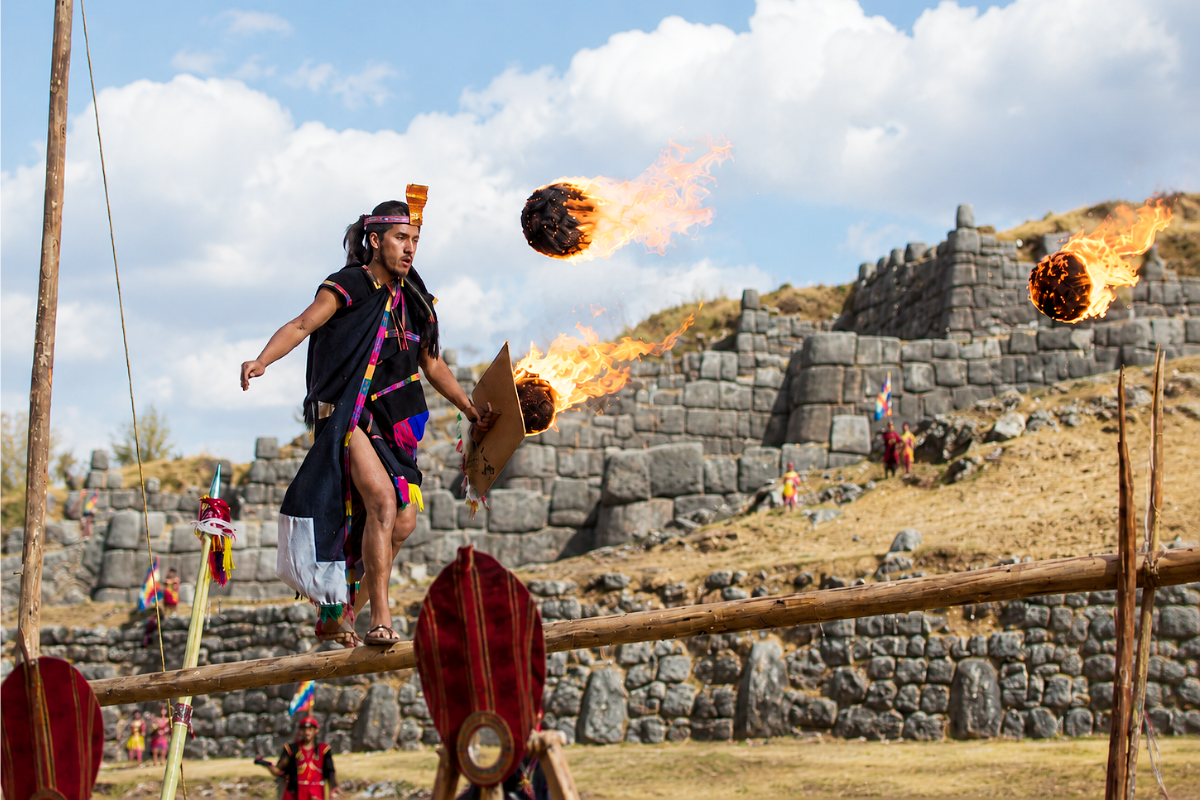 Ceremonia de fuego en el Warachicuy | Cocatambo