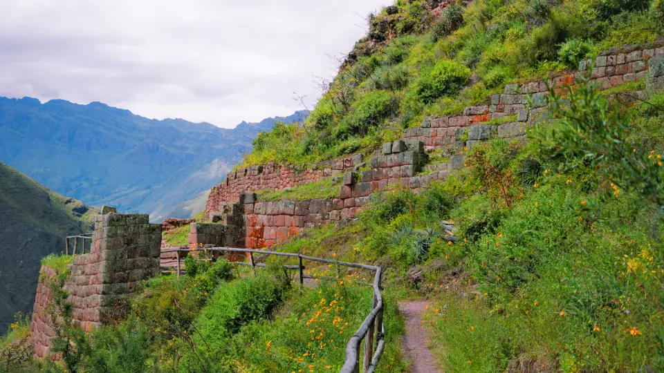 Amaru Punku-Pisac