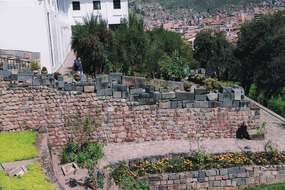 Arquitectura del Coricancha | Cocatambo