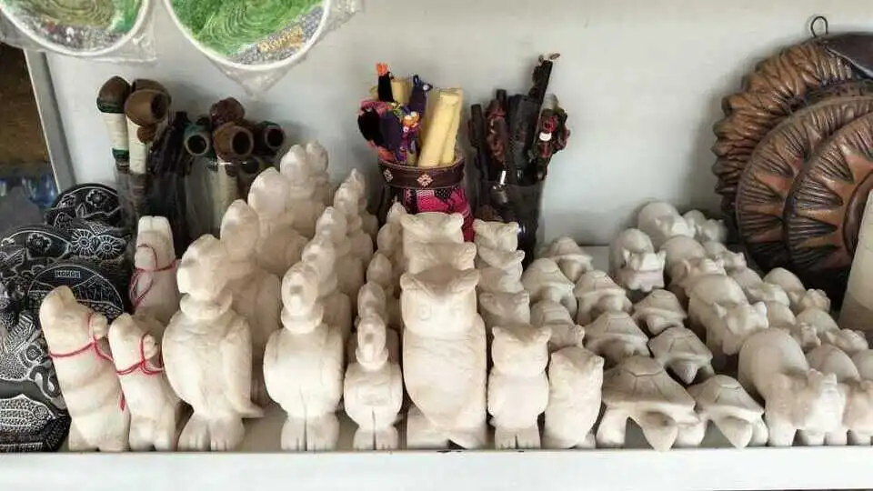 Esculturas de sal que se expenden como recuerdos de las Salinera de Maras