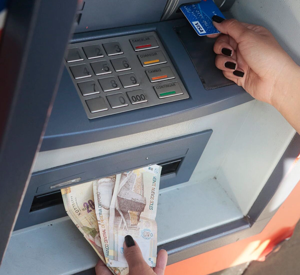 retiro de dinero en Perú