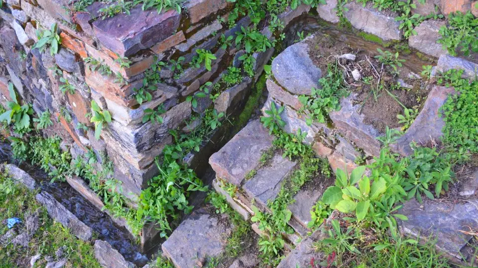 Canal de agua Inca