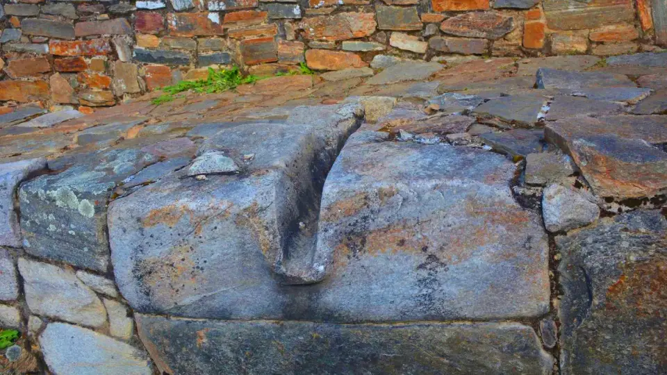 Canal de agua Inca