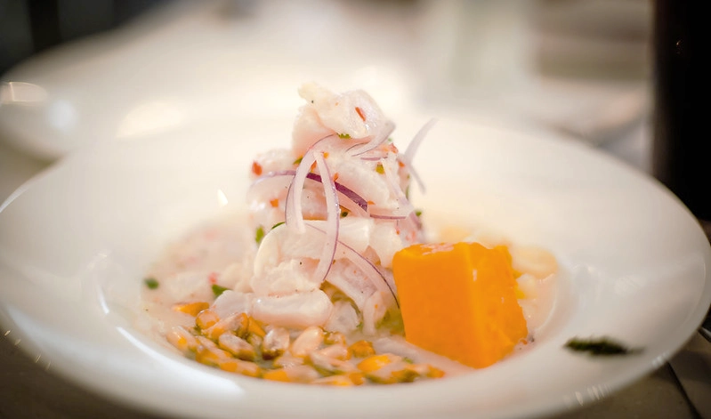 Ceviche plato emblematico del Perú