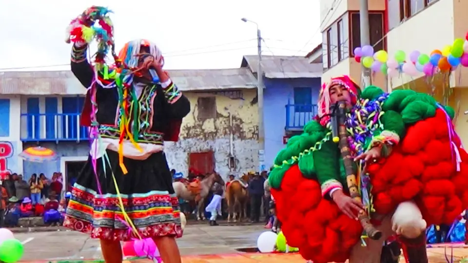 Chucos y manzanas en carnavales