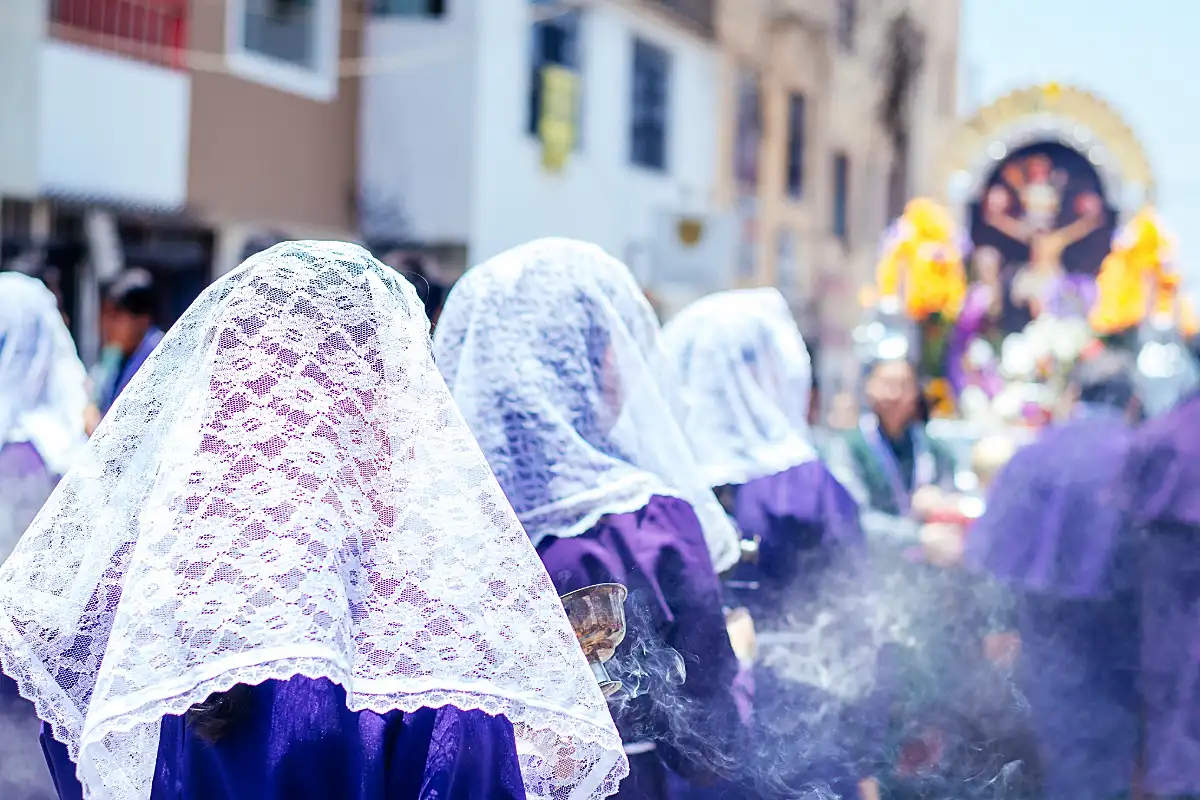 Devotas en procesión | Cocatambo