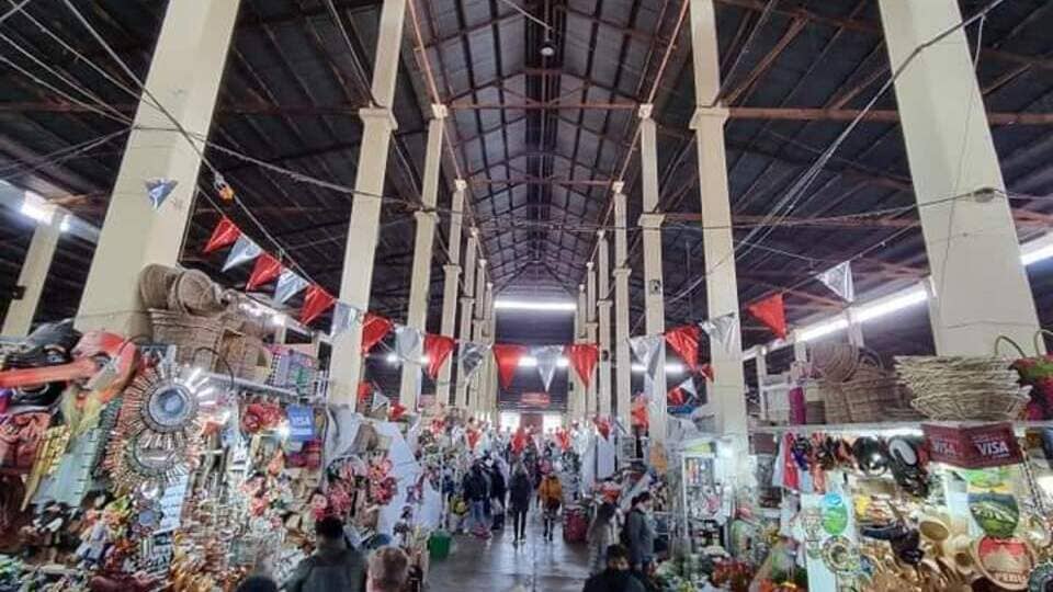 Interior del mercado Central de San Pedro