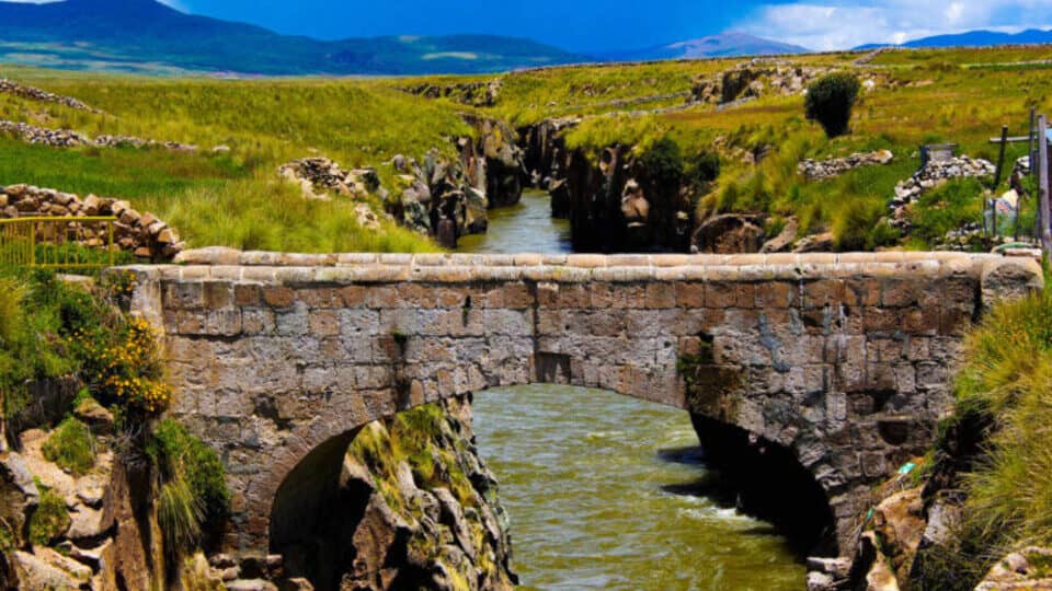 Machu Puente ruta a tres cañones