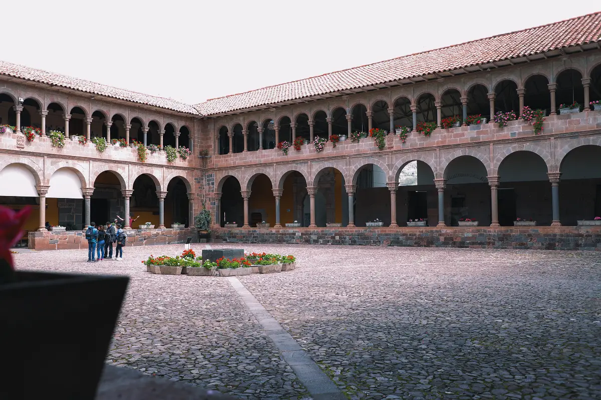 Interior del Templo de Santo Domingo | Cocatambo