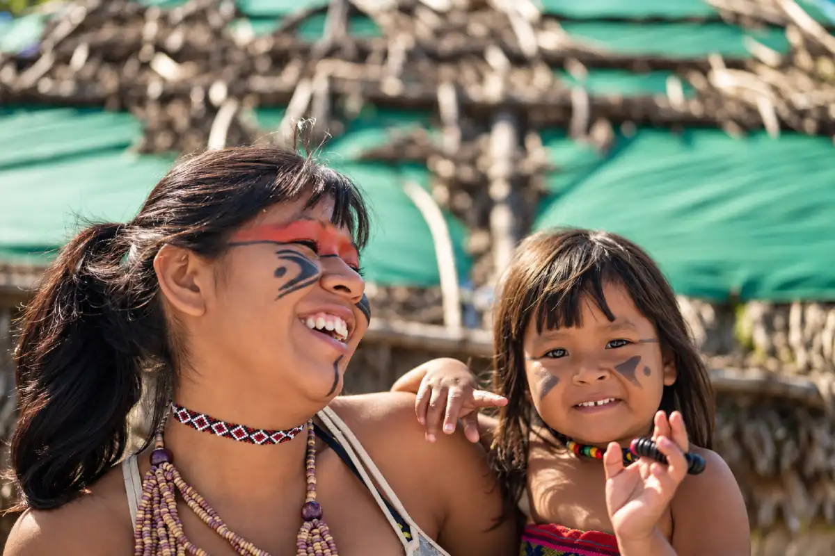 Madre e hija amazónicas | Cocatambo