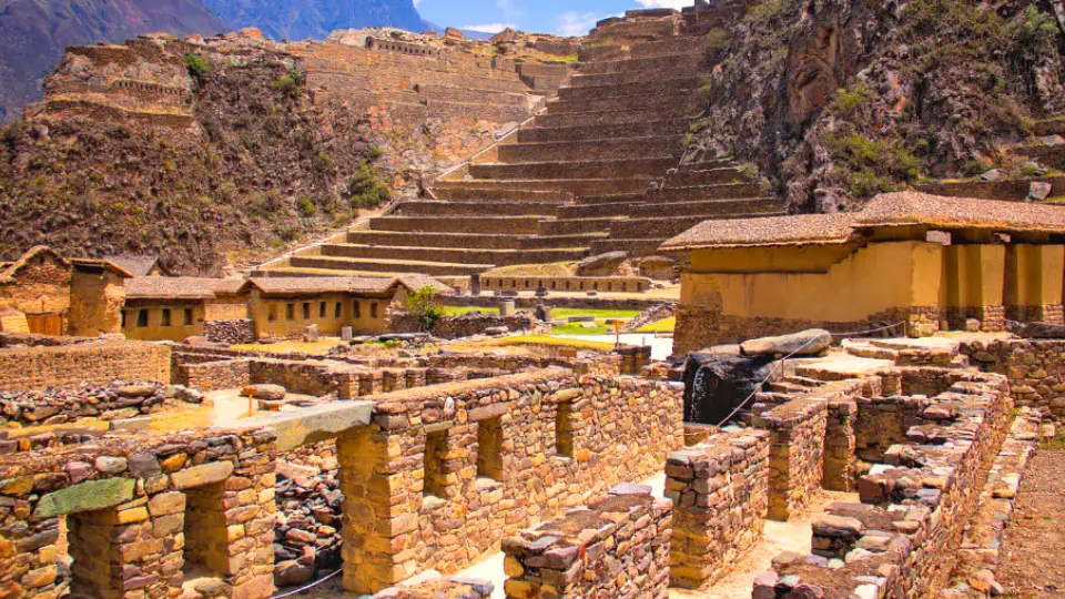 Ollantaytambo-Valle Sagrado de los Incas