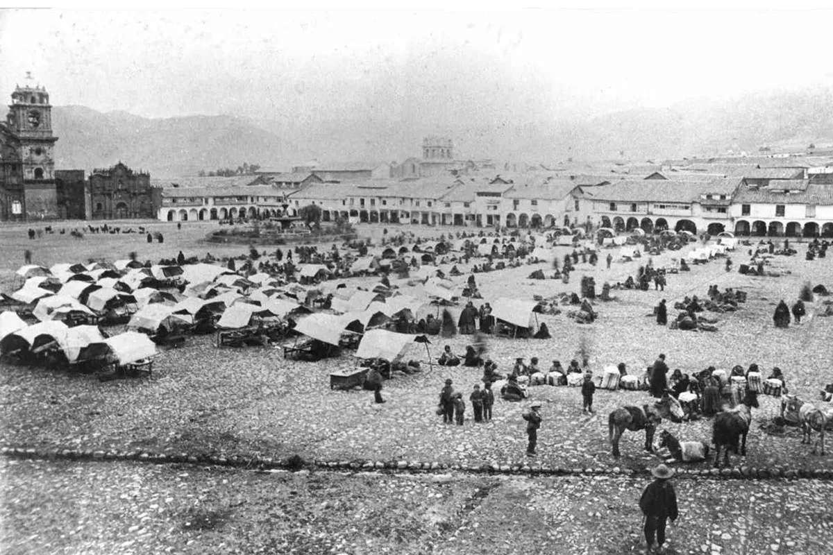 Plaza de armas Cusco como mercado