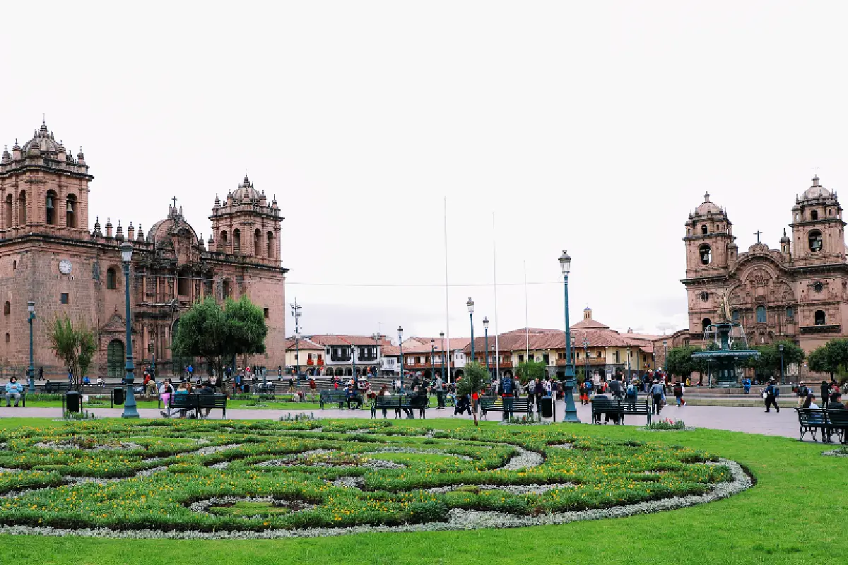 La Plaza de Armas del Cusco | Cocatambo