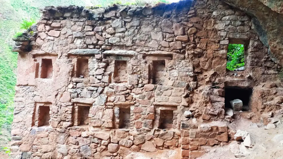 Muro Inca-Ñaupa Iglesia