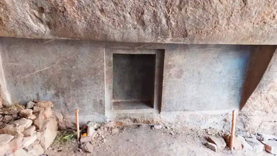 Portal ceremonial-Ñaupa Iglesia