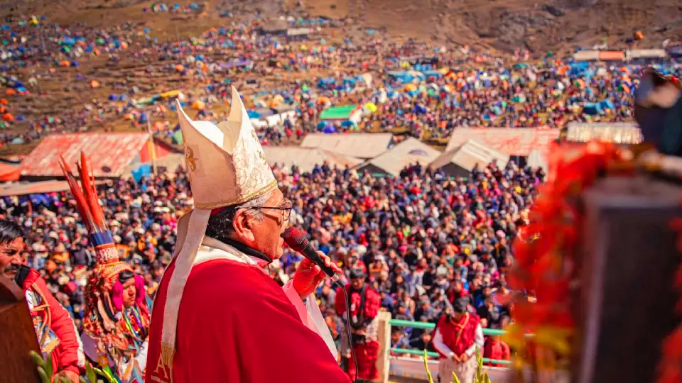 Bendición en el Señor de Qoyllur Rit´i 