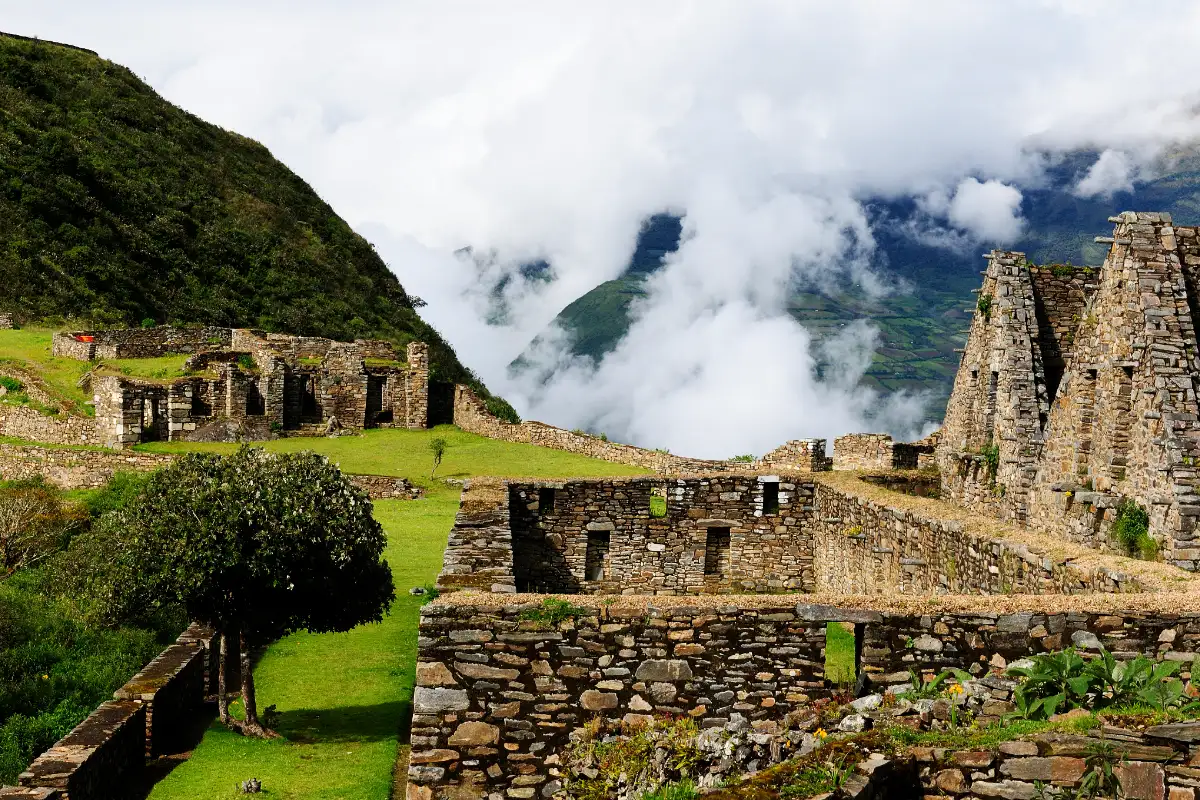 Recintos incas de Choquequirao | Cocatambo