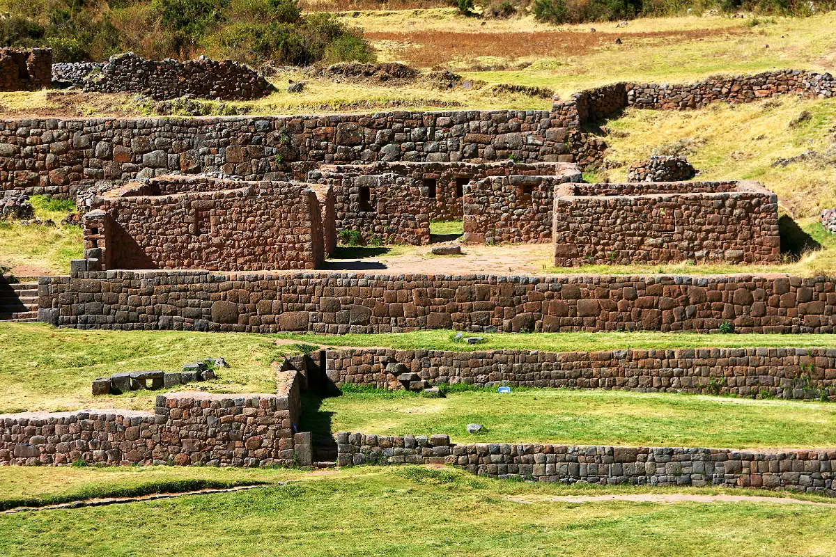 Recintos incas de Tipón | Cocatambo