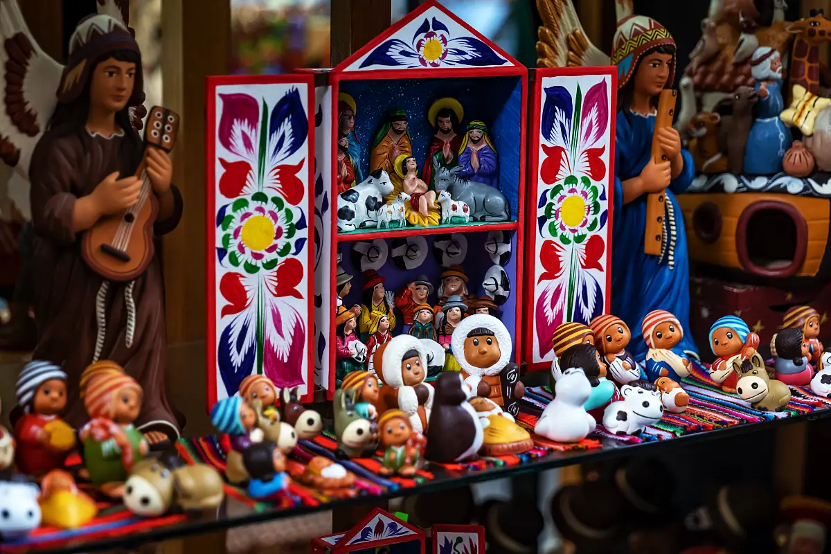 Feria Navideña del Santurantikuy | Cocatambo