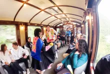 Danza a bordo del tren | Cocatambo