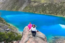 Viajeros en Laguna Humantay | Cocatambo