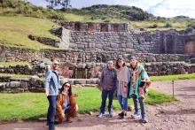 Turistas en Tambomachay | Cocatambo