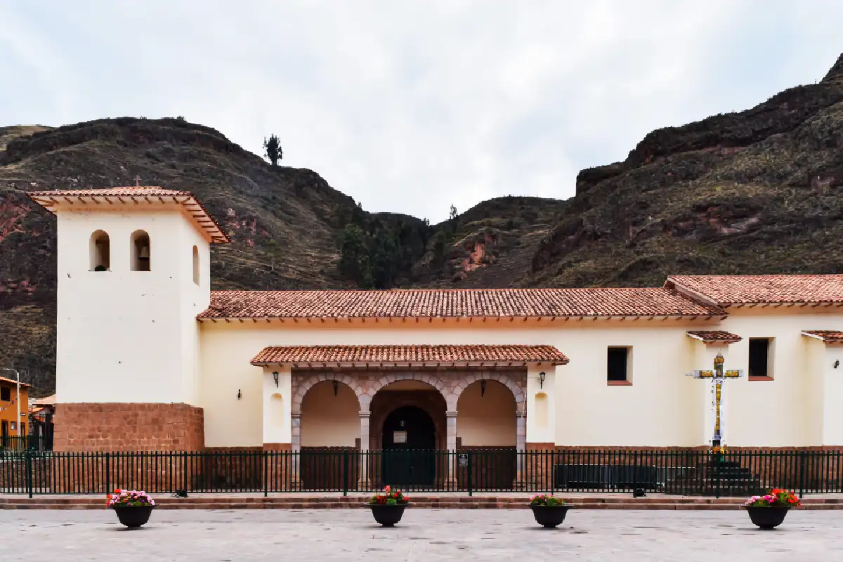 Iglesia de San Pedro Apóstol de Pisac | Cocatambo