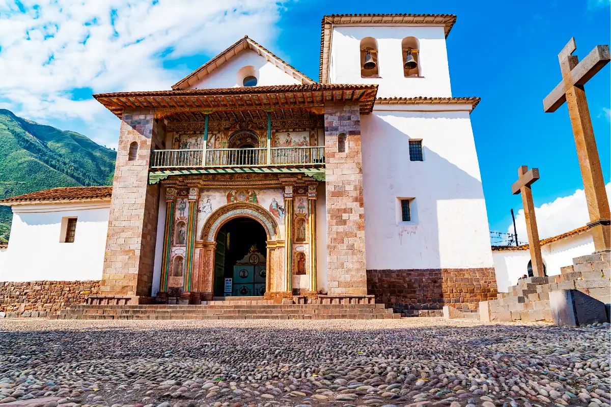 Templo de San Pedro Apóstol de Andahuaylillas | Cocatambo