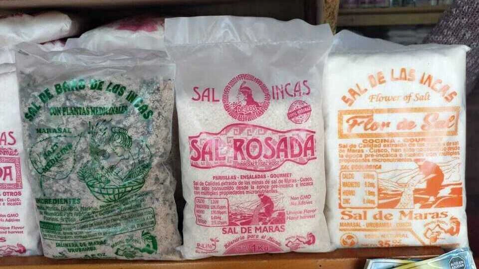 Tipos de sal que se venden en las tiendas de artesanía.