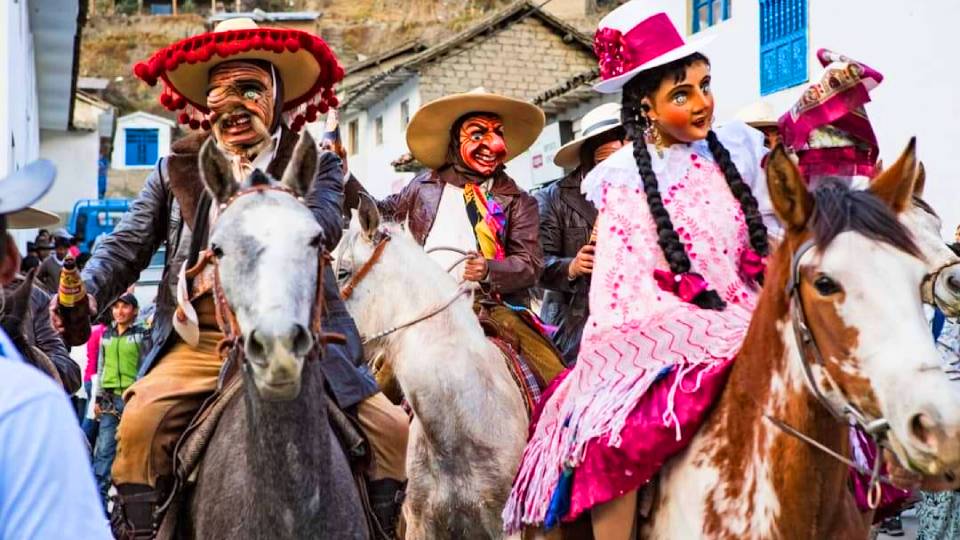 Danza Majeño - Virgen del Carmen de Paucartambo