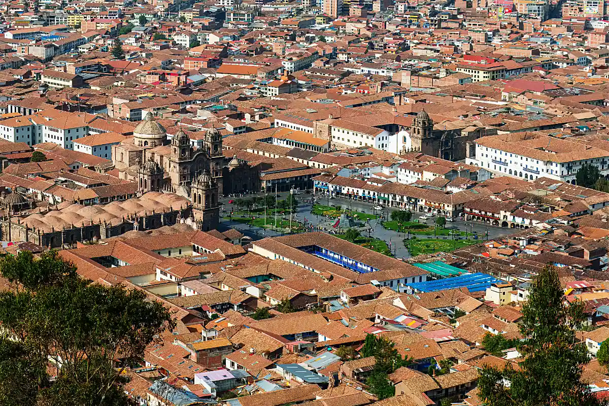 Vista de la ciudad imperial desde el Cristo Blanco | Cocatambo